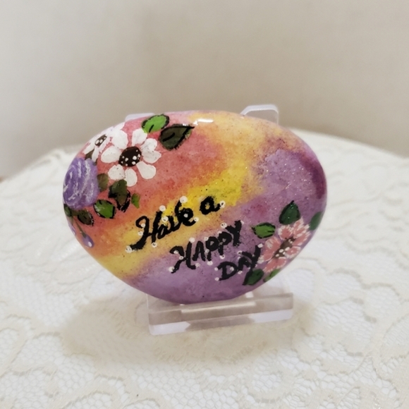 Hand painted Rainbow Word Rock with Daisies and "Have a Nice Day" - Picture 5 of 7